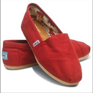 TOMs women’s Alpargata Slip-On Shoes NWT size 7.5